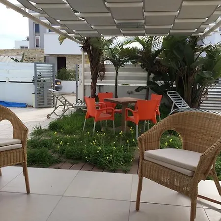 Villa Colonian Beach No 2 *